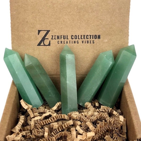 Green Aventurine Stone Healing Crystal Pyramid Tower Wand Point Obelisk Rock - Picture 5 of 8